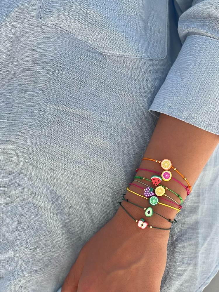 دستبند نخی  کد BN067